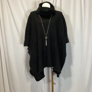 1408. Express Black Turtleneck Sweater NWT Size Large